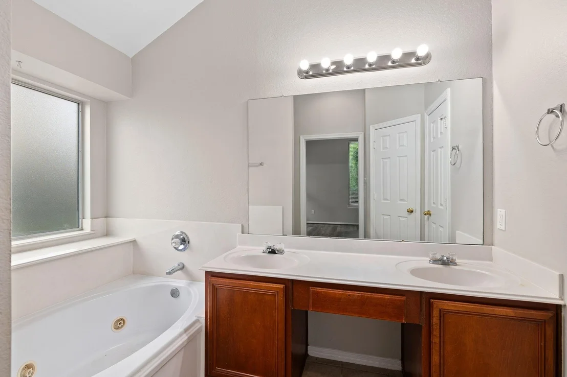 Photo of 13196 Miller Lane