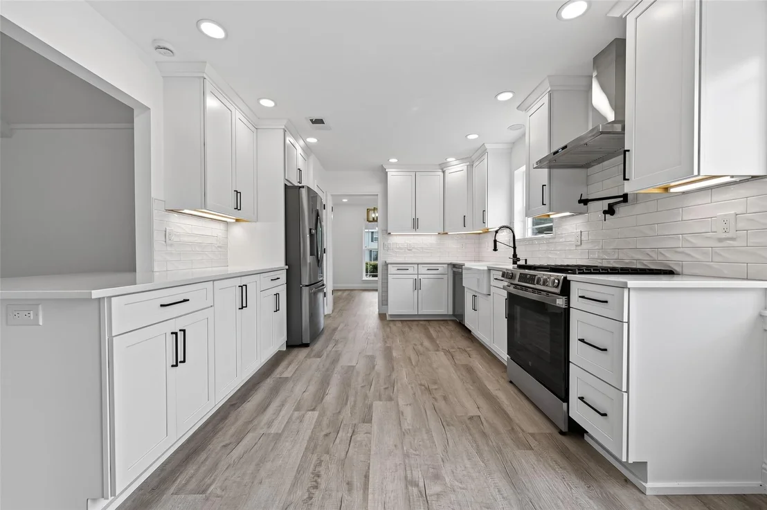 Photo of 15402 Ripplestream Street