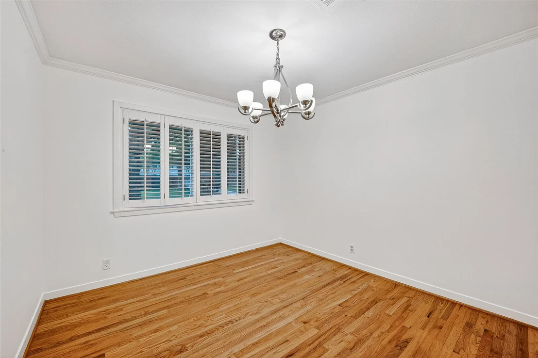 Photo of 5006 Creekbend Drive