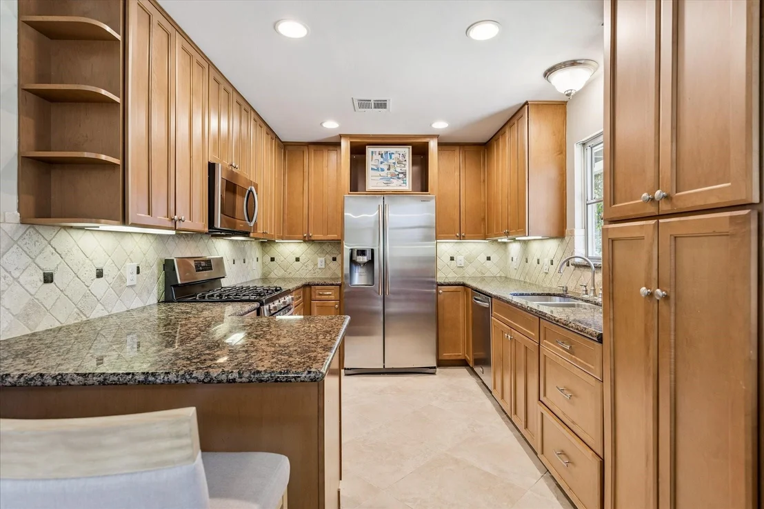 Photo of 5310 Hialeah Drive