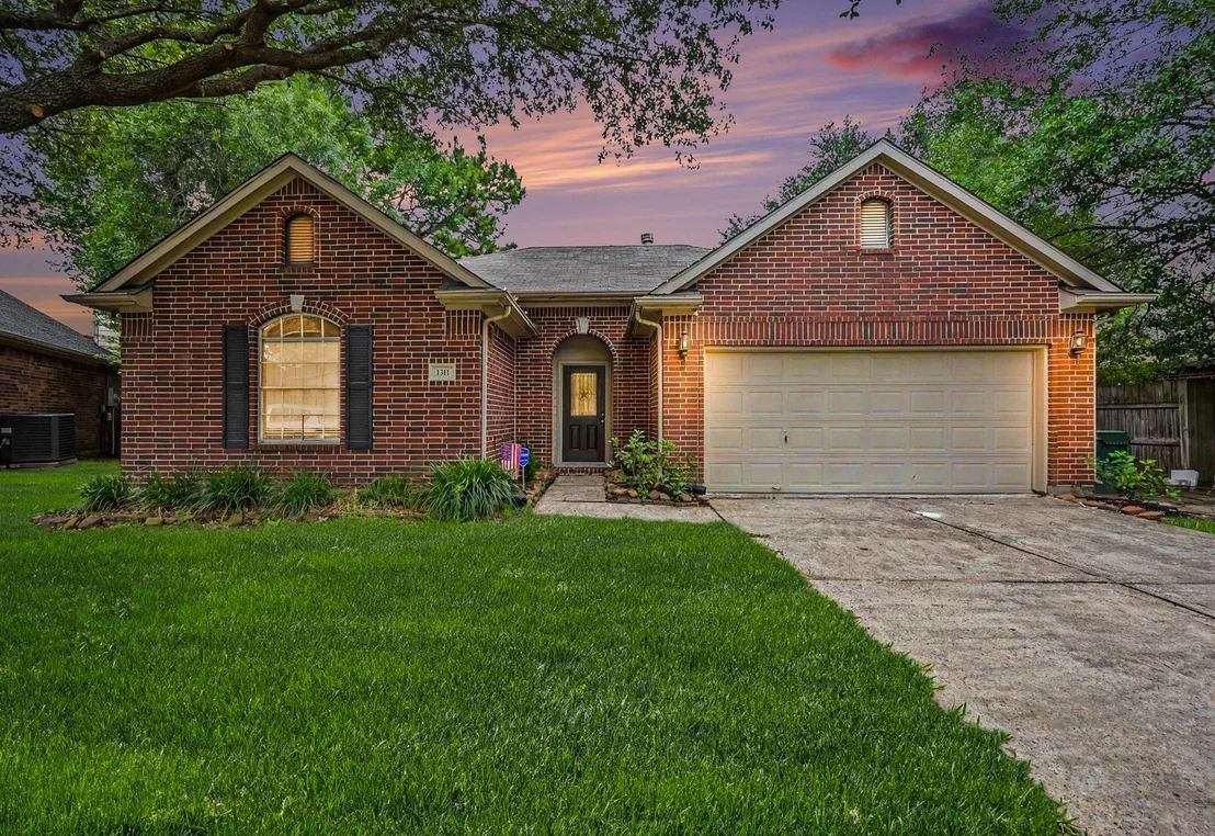 Photo of 1311 Coppercrest Drive