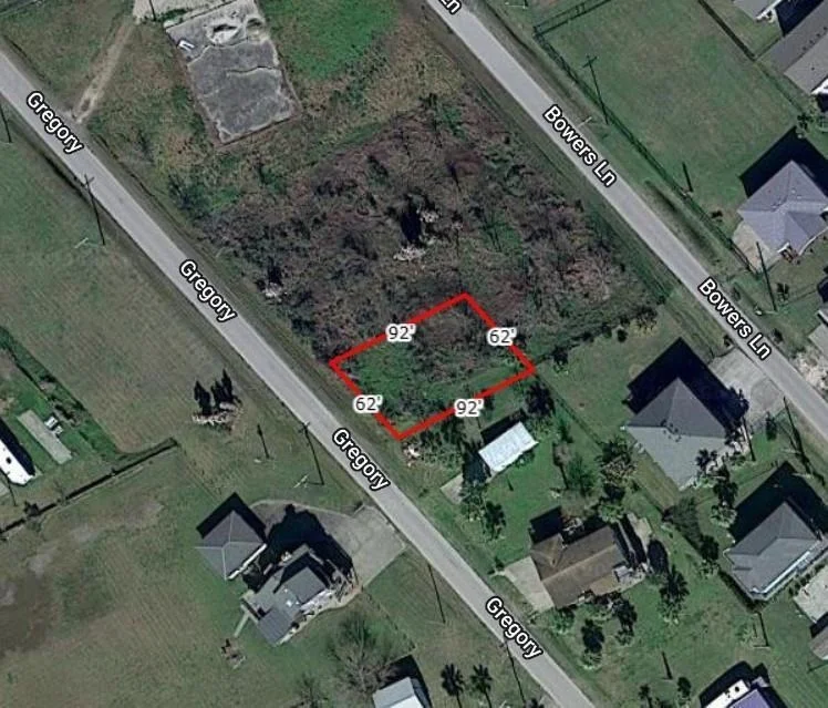 Photo of 978 Gregory Lane