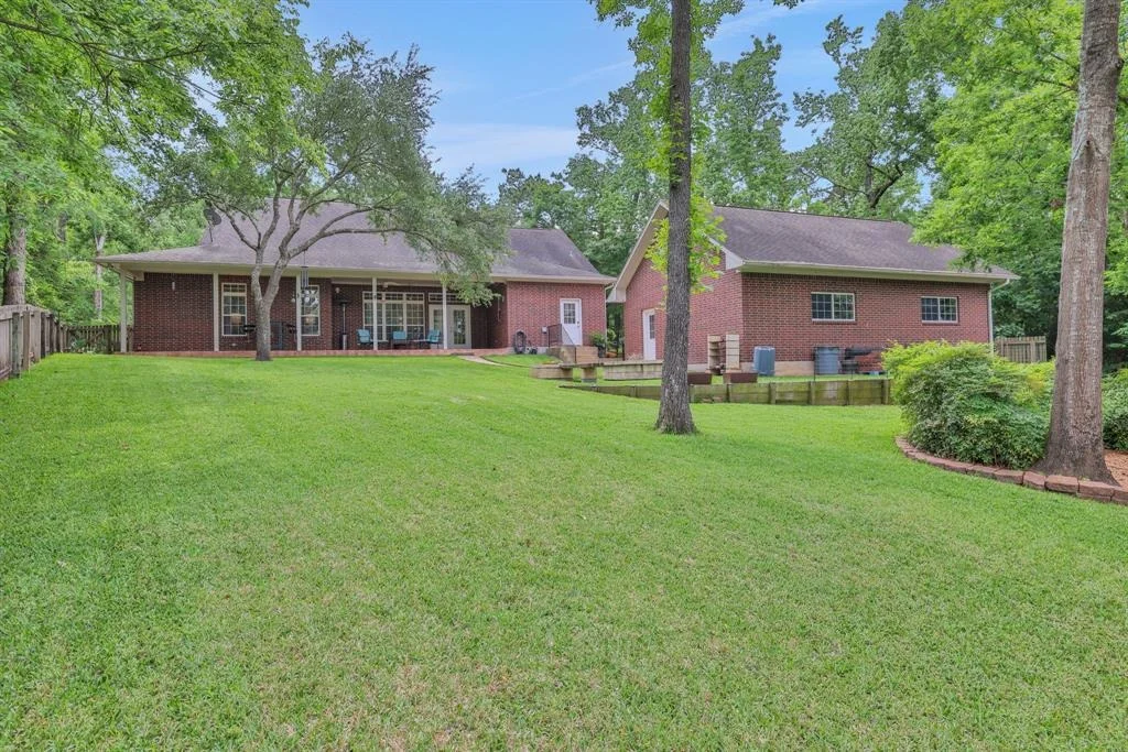 Photo of 69 Lake Oaks Circle