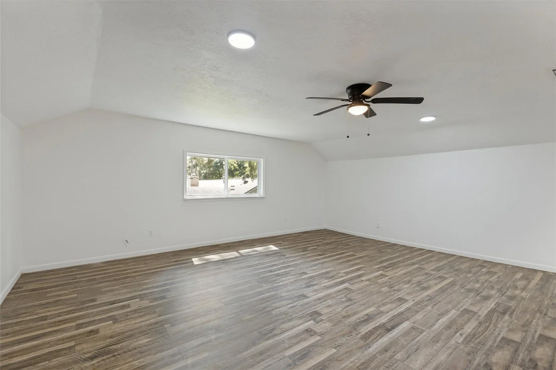 Photo of 6611 Falling Waters Drive