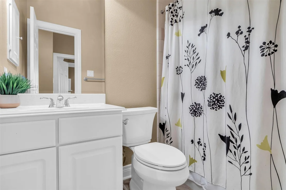 Photo of 14030 Shoreline Drive