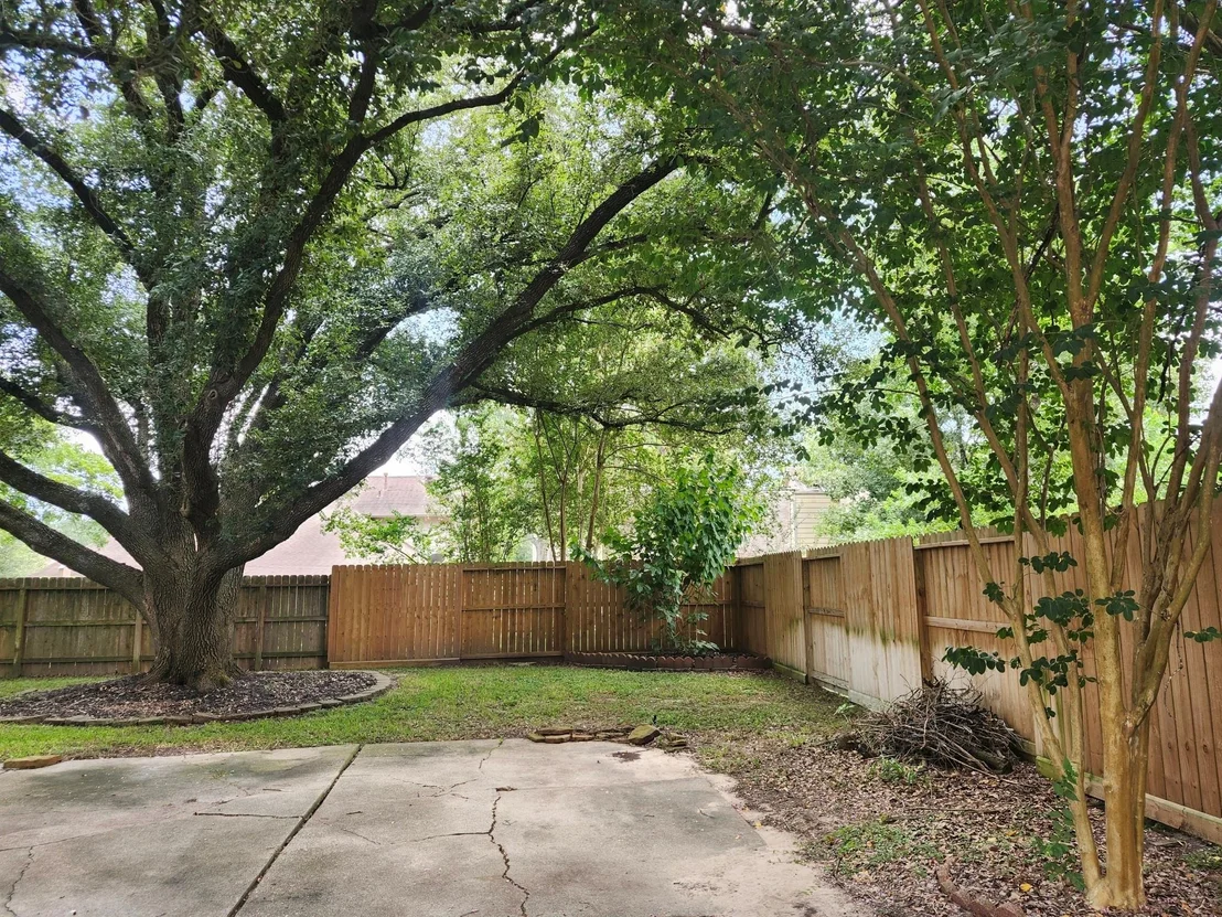 Photo of 15819 Maple Manor Drive