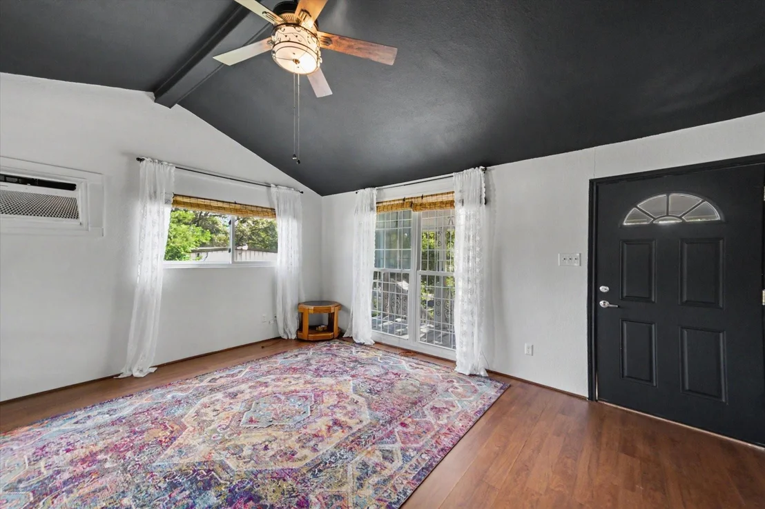 Photo of 144 Imogene