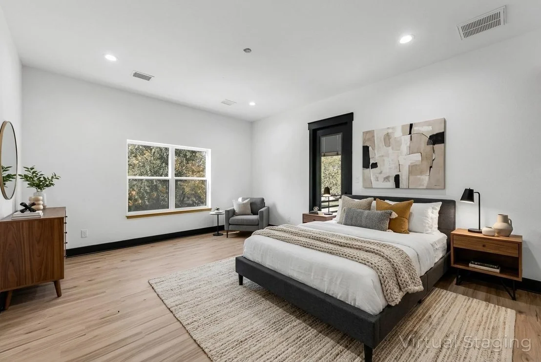 Photo of 7292 Edgewater Drive