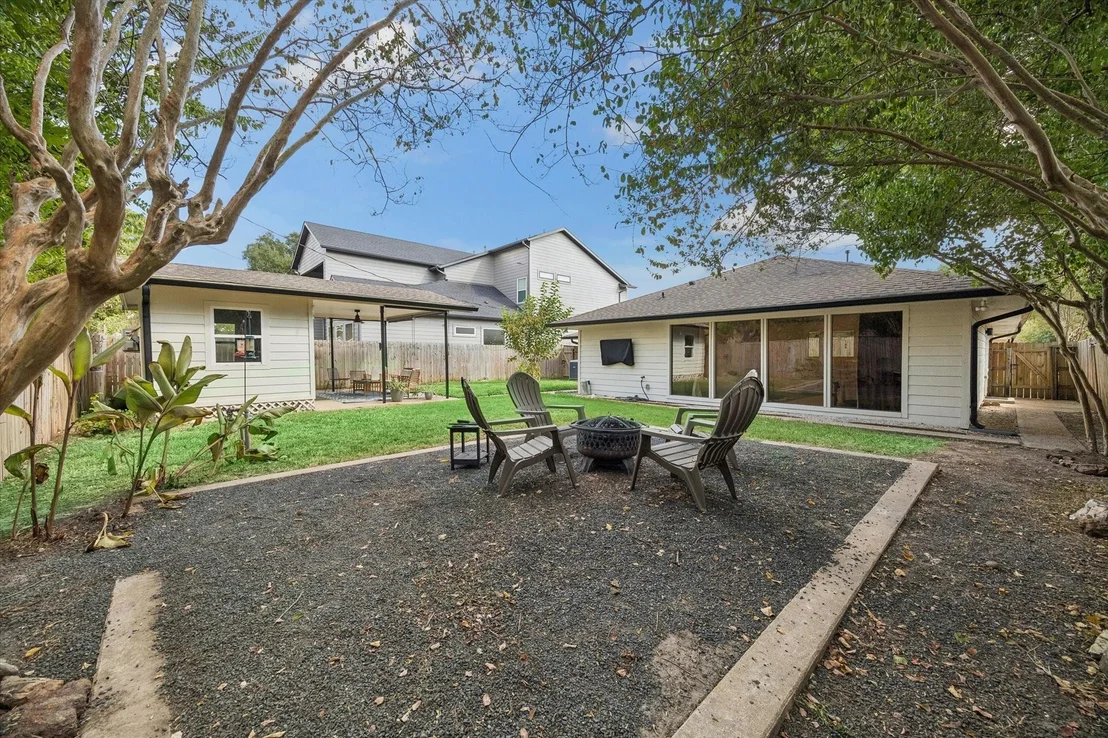 Photo of 2018 Libbey Drive