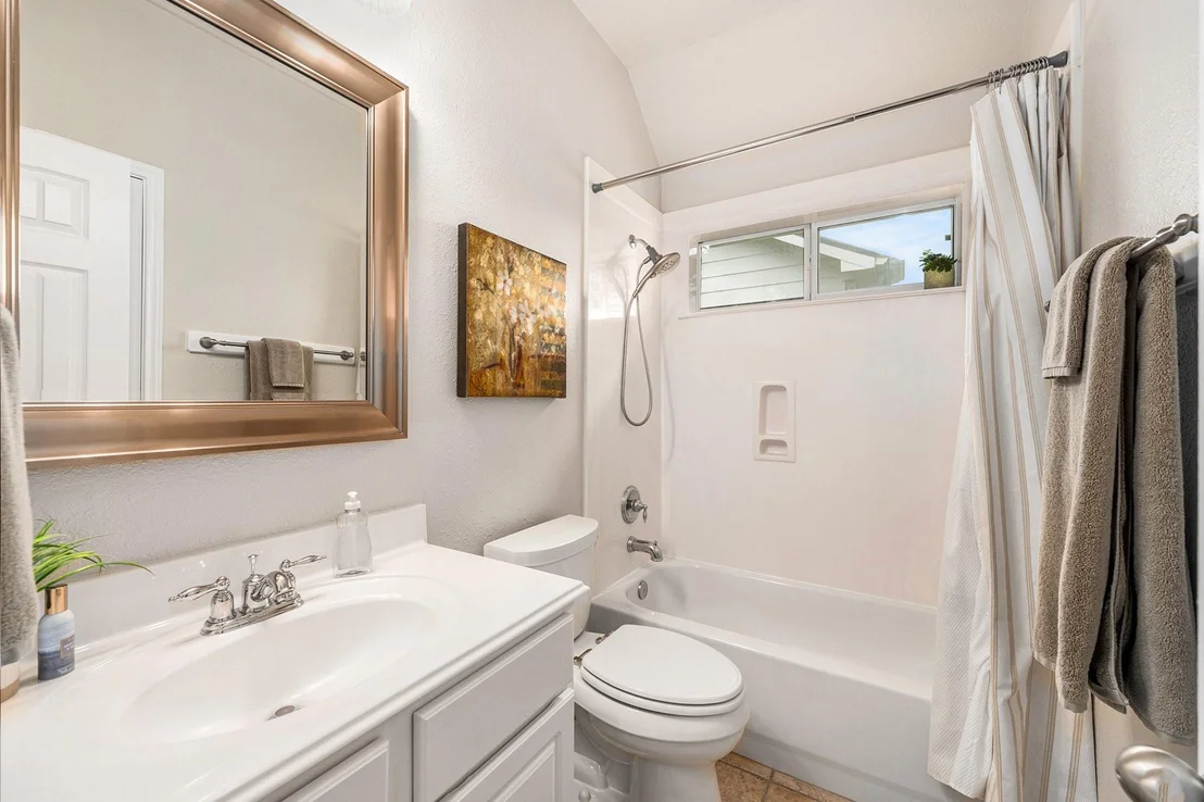 Photo of 606 Silver Creek Circle