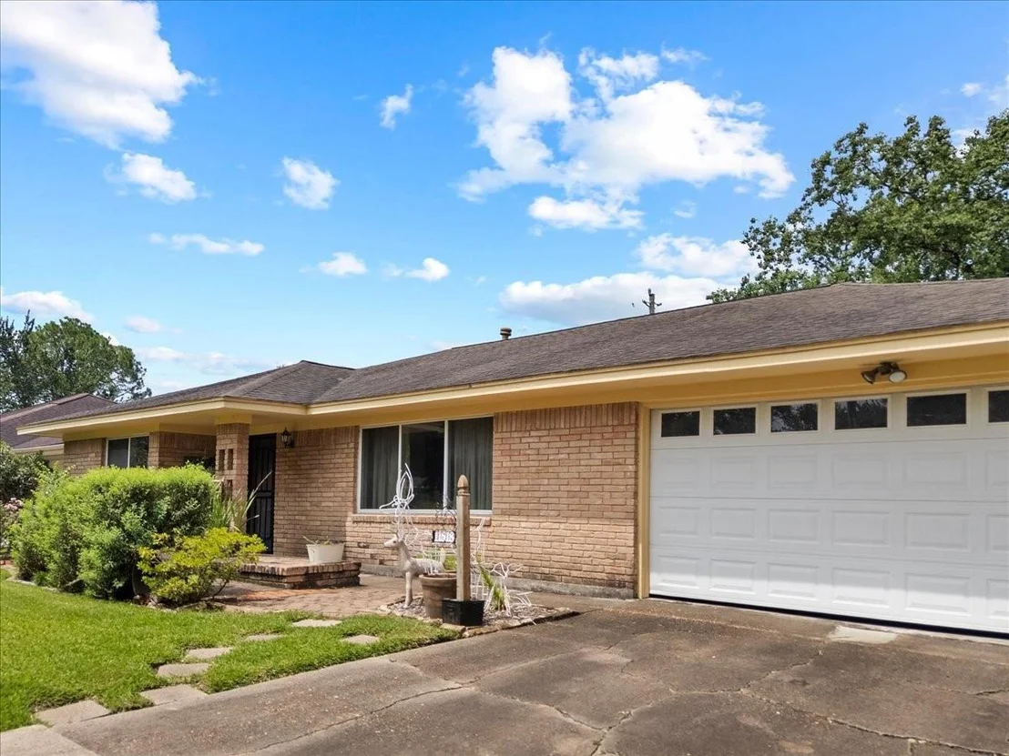 Photo of 11518 Mullins Drive