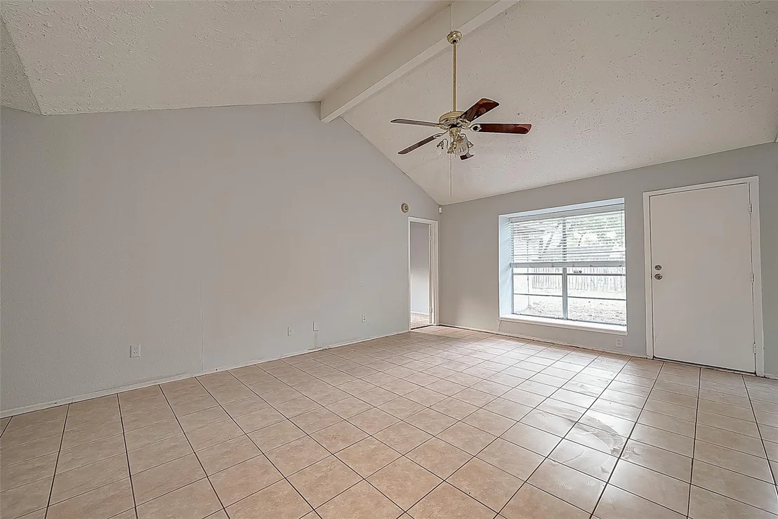 Photo of 7035 Foxfield Lane