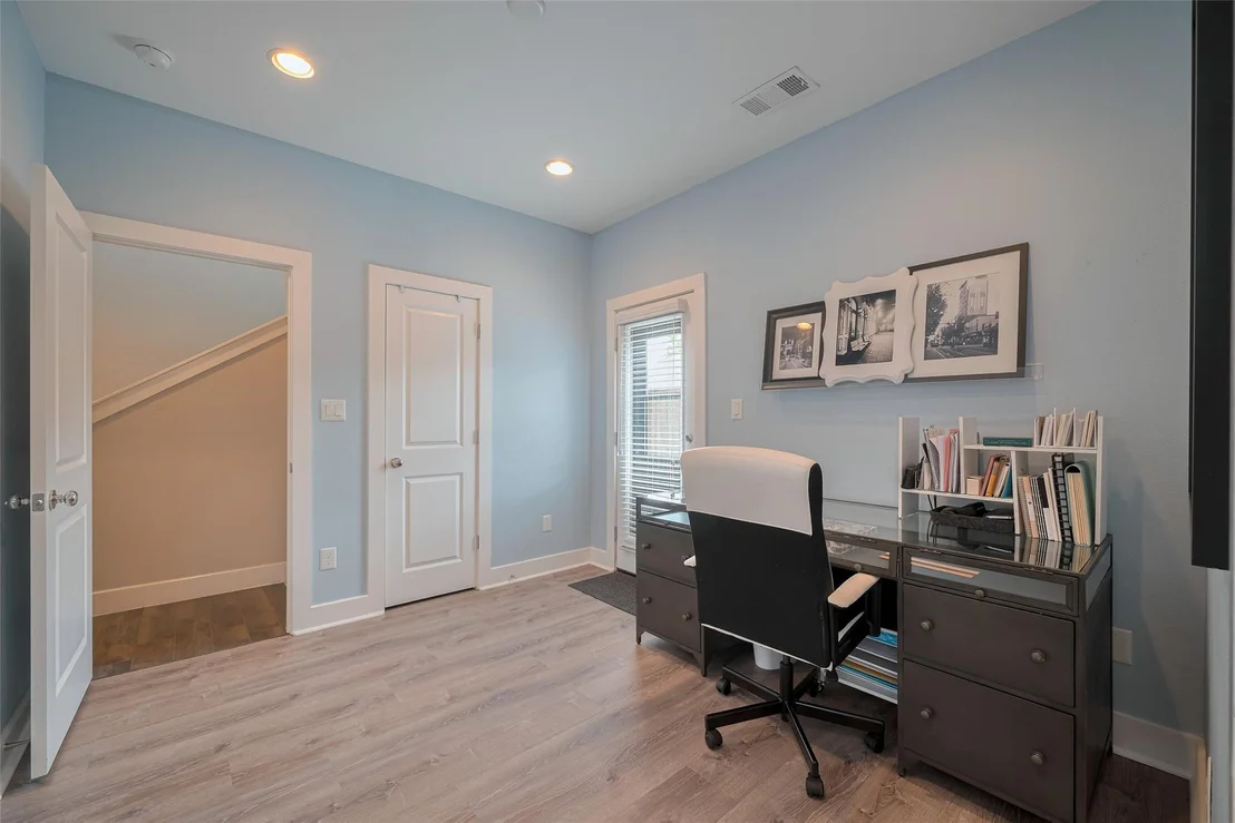 Photo of 953 Saint Augustine Street