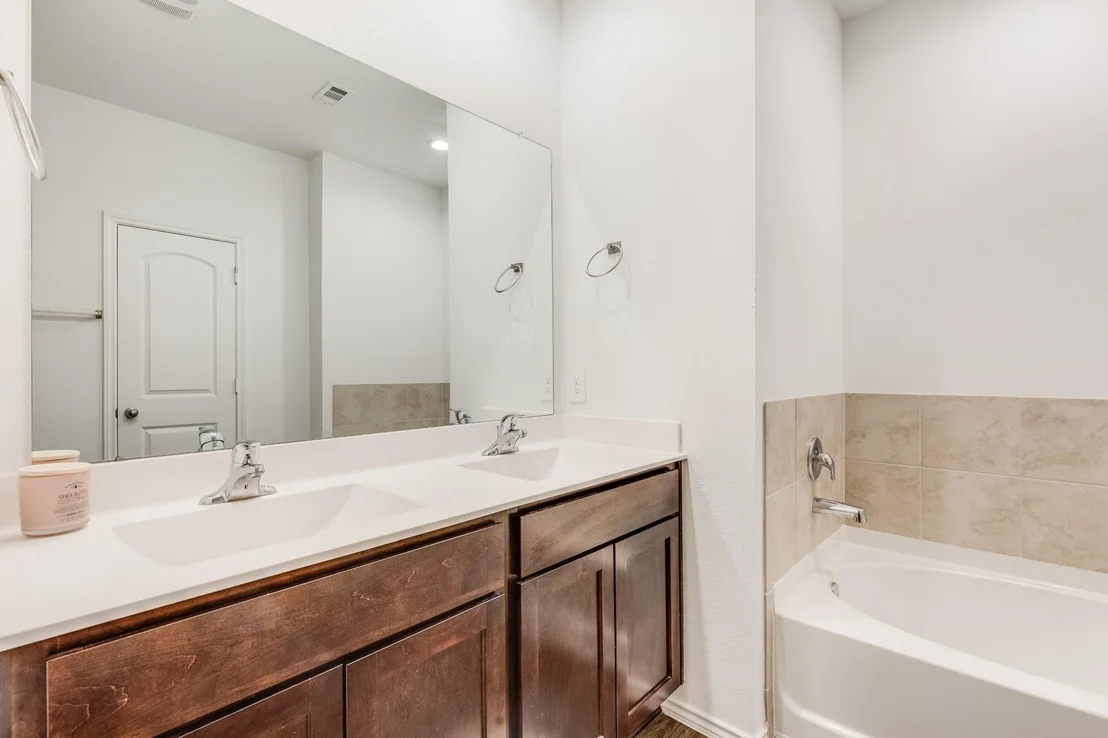Photo of 3110 Roman Forest Boulevard