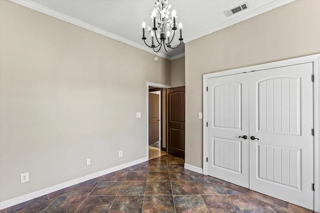 Photo of 628 Frontier Drive