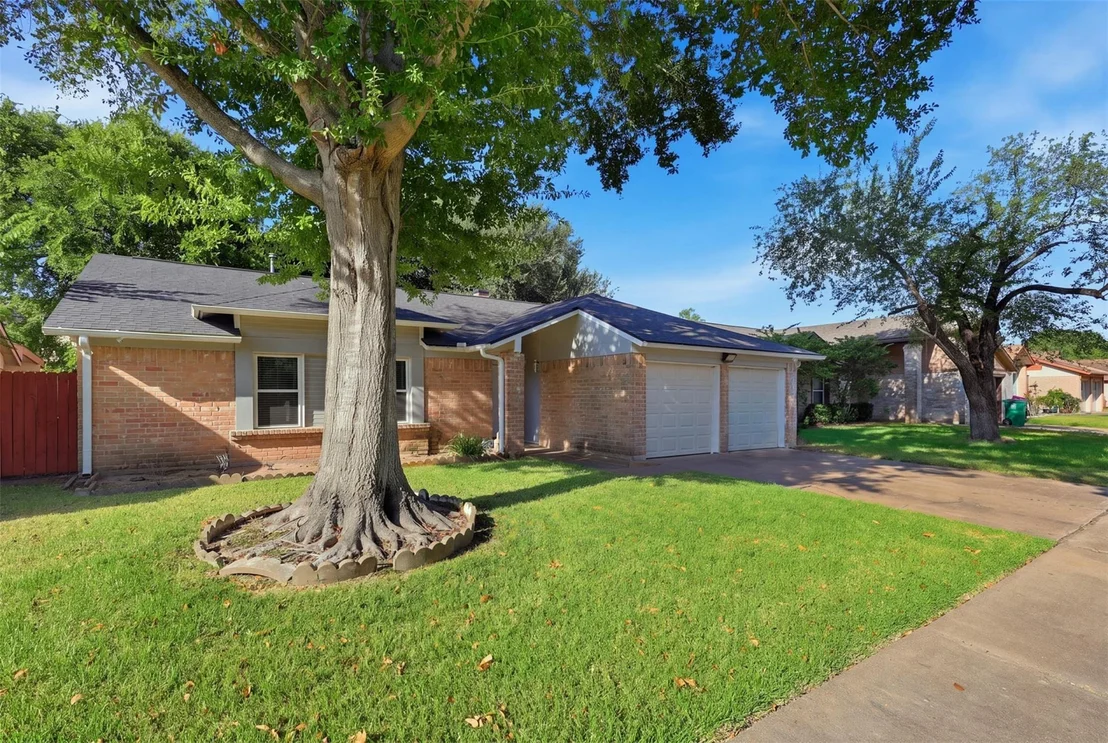 Photo of 12019 Plumbrook Drive