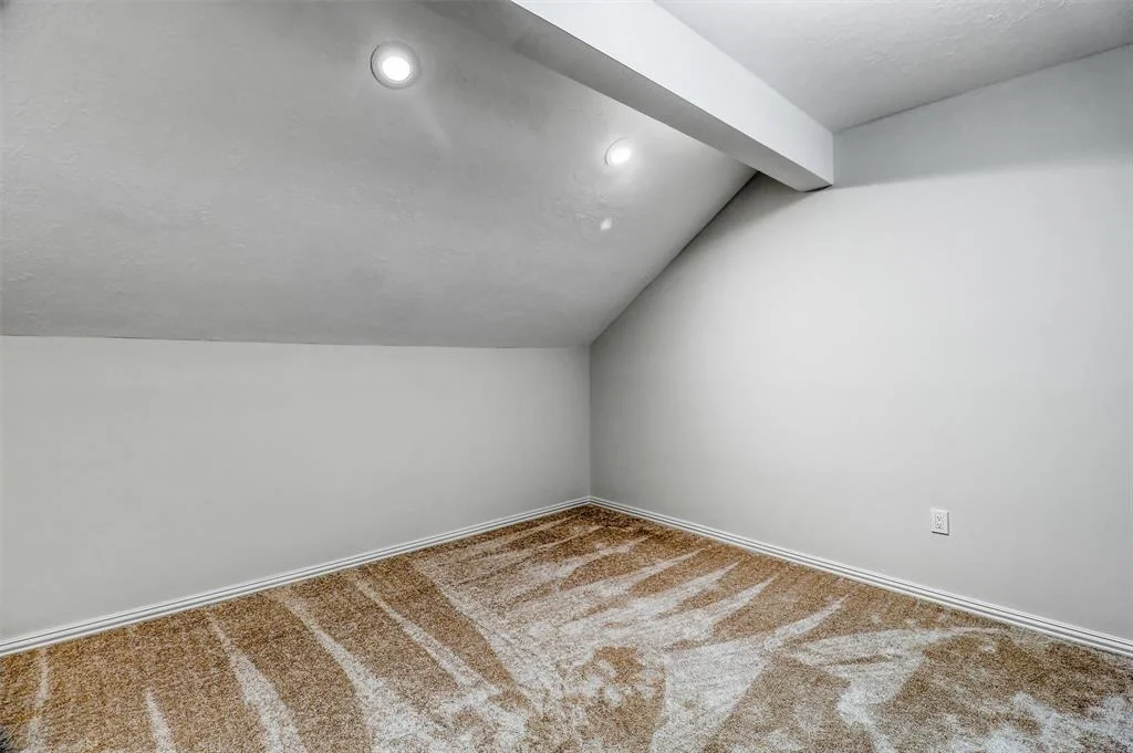 Photo of 1611 Windsor Park Drive