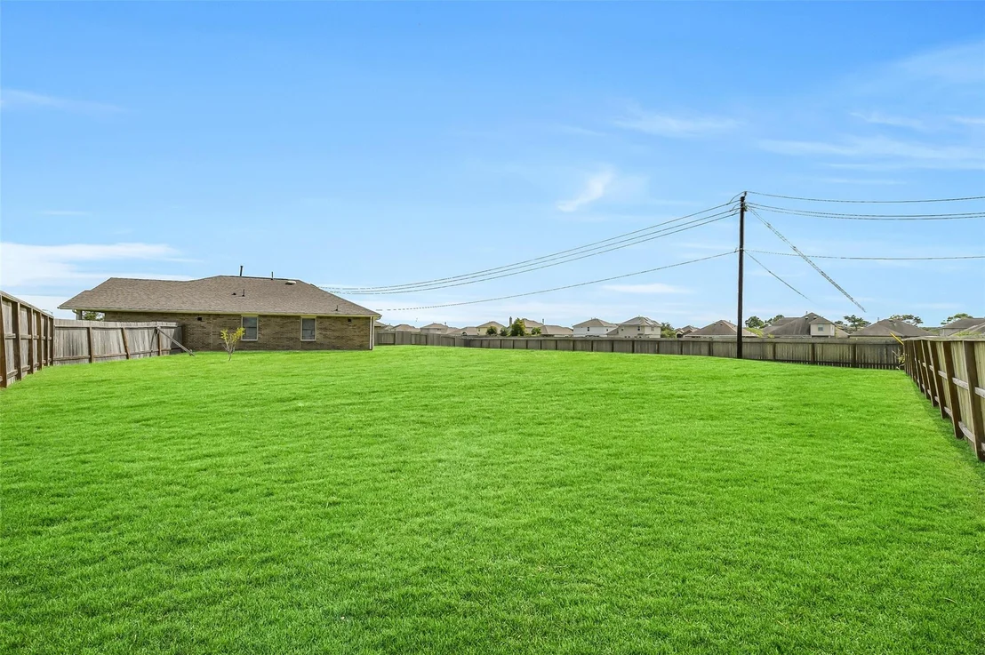Photo of 521 Maple Bend Lane