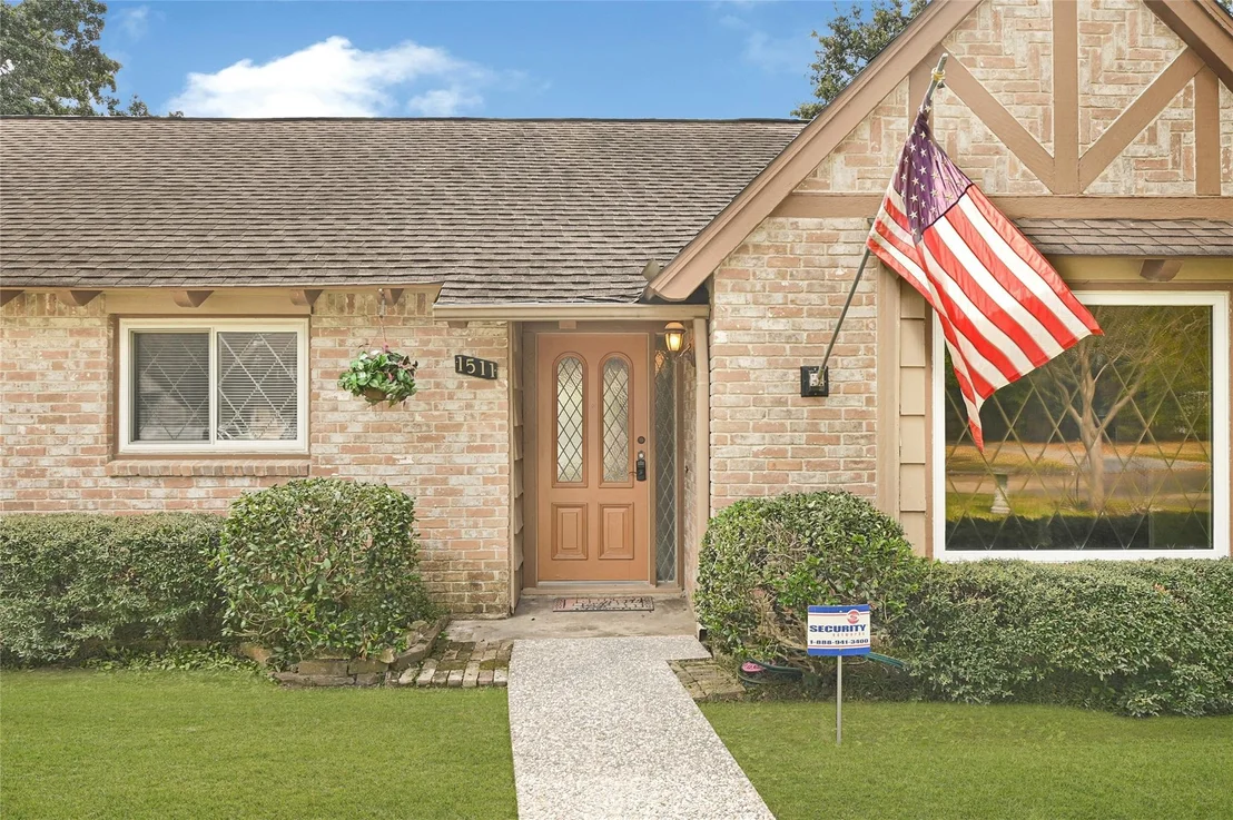 Photo of 1511 Bodart Drive