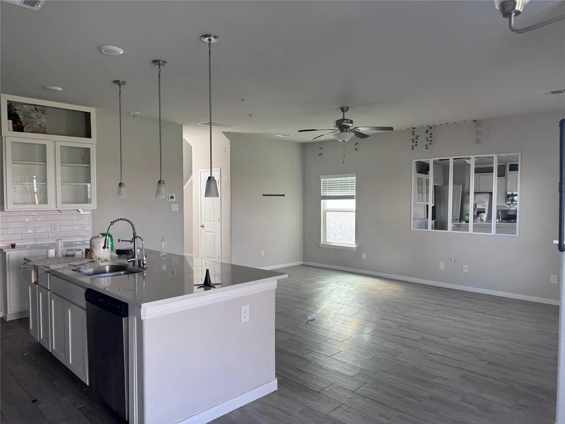 Photo of 6822 Escondido Drive