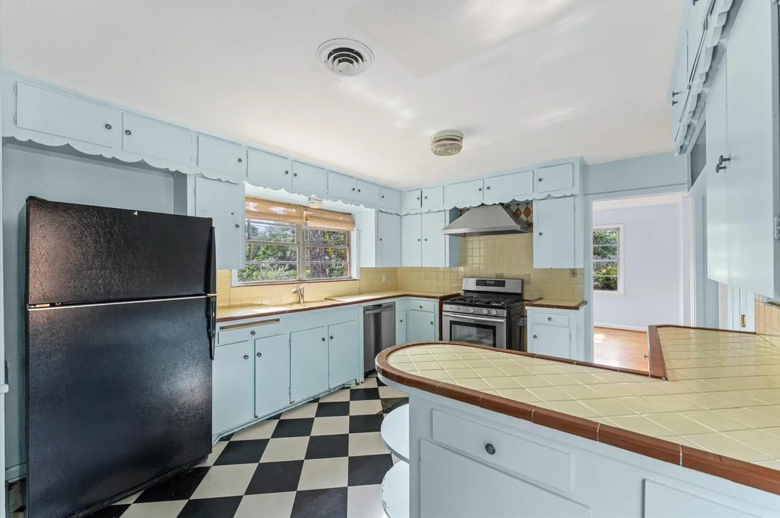 Photo of 3123 Broadmead Drive