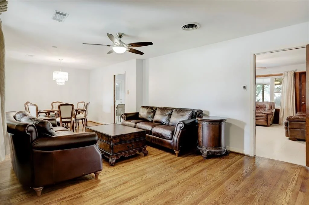 Photo of 4426 Creekbend Drive
