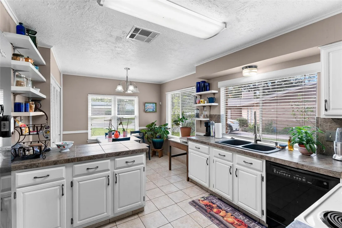 Photo of 7018 Sandy Knolls Drive