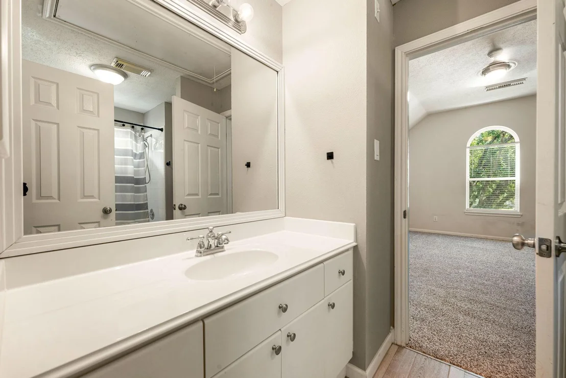 Photo of 303 S Cypress Estates Circle