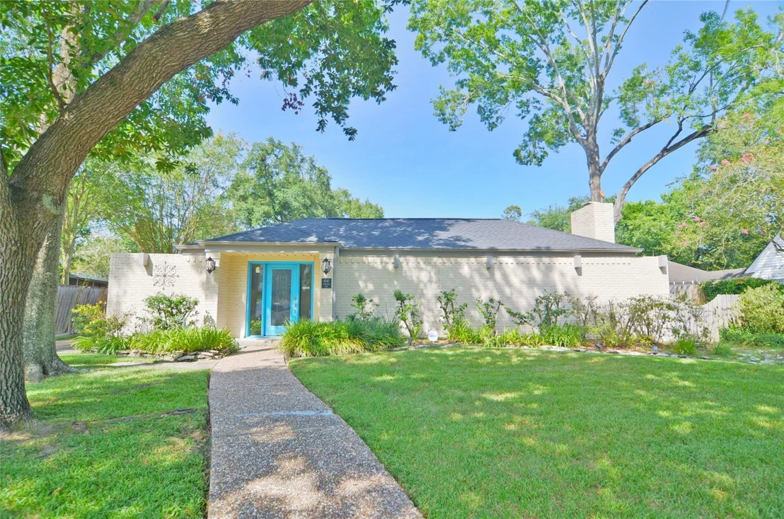 Photo of 4247 Crownwood Drive