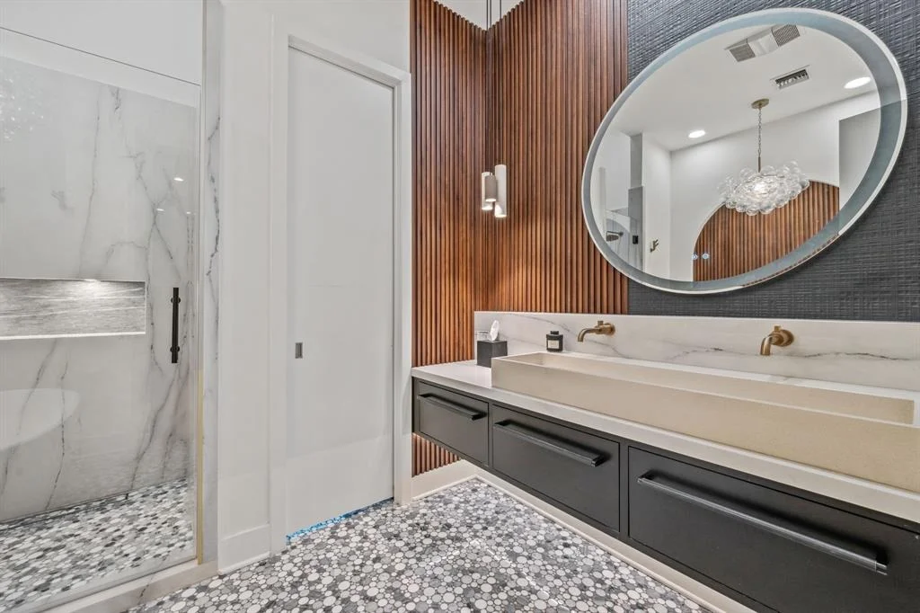 Photo of 4102 Coleridge