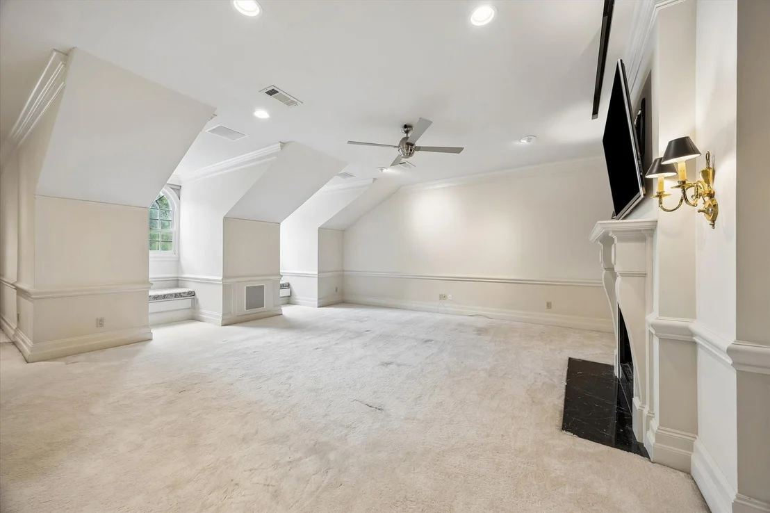 Photo of 1 Pine Briar Circle