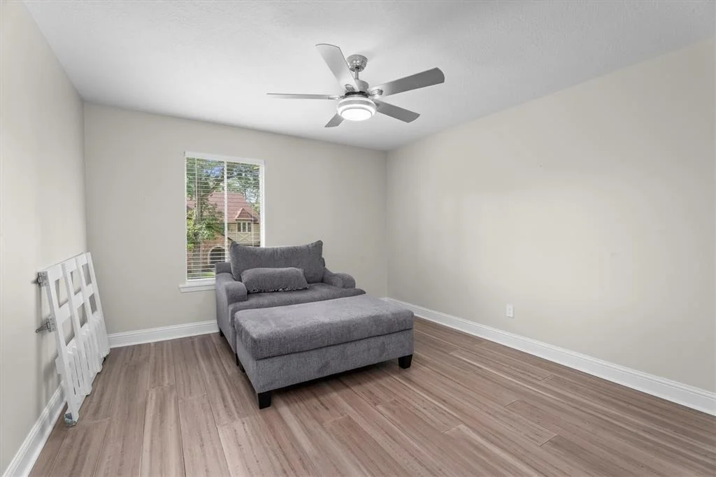 Photo of 5523 Theall Road