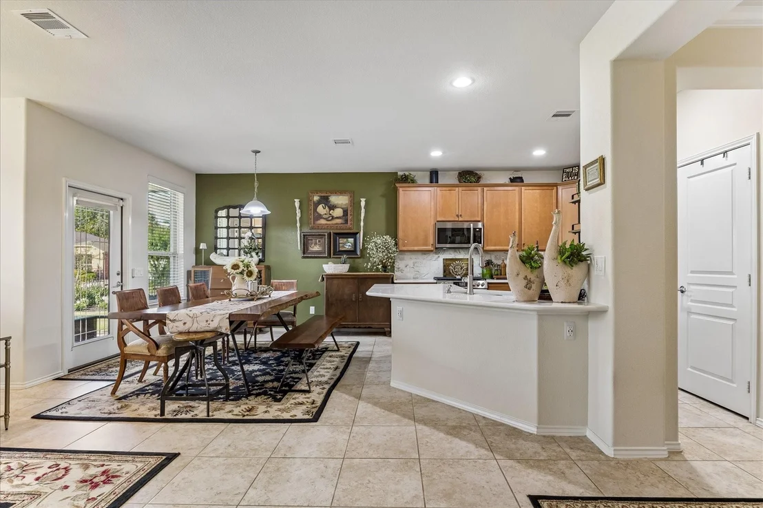 Photo of 1002 Cleistes Lane
