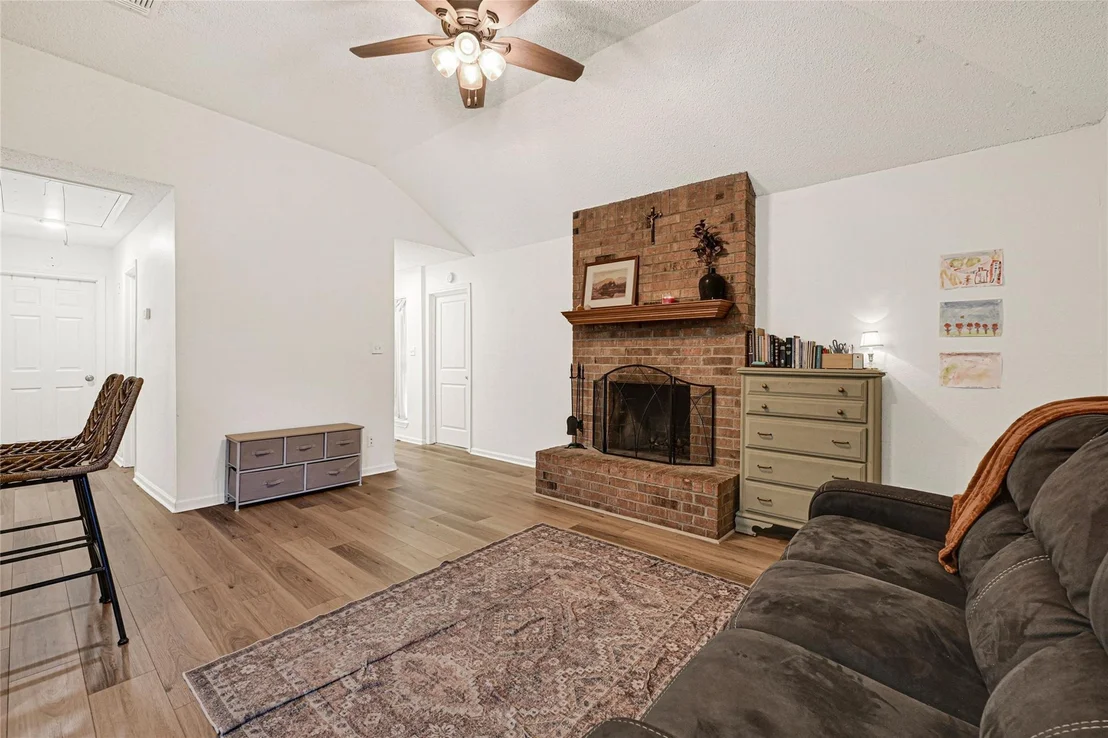 Photo of 34 Alexander Court