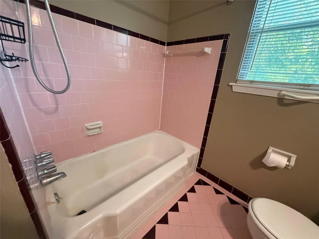 Photo of 6122 Brook Lea Street