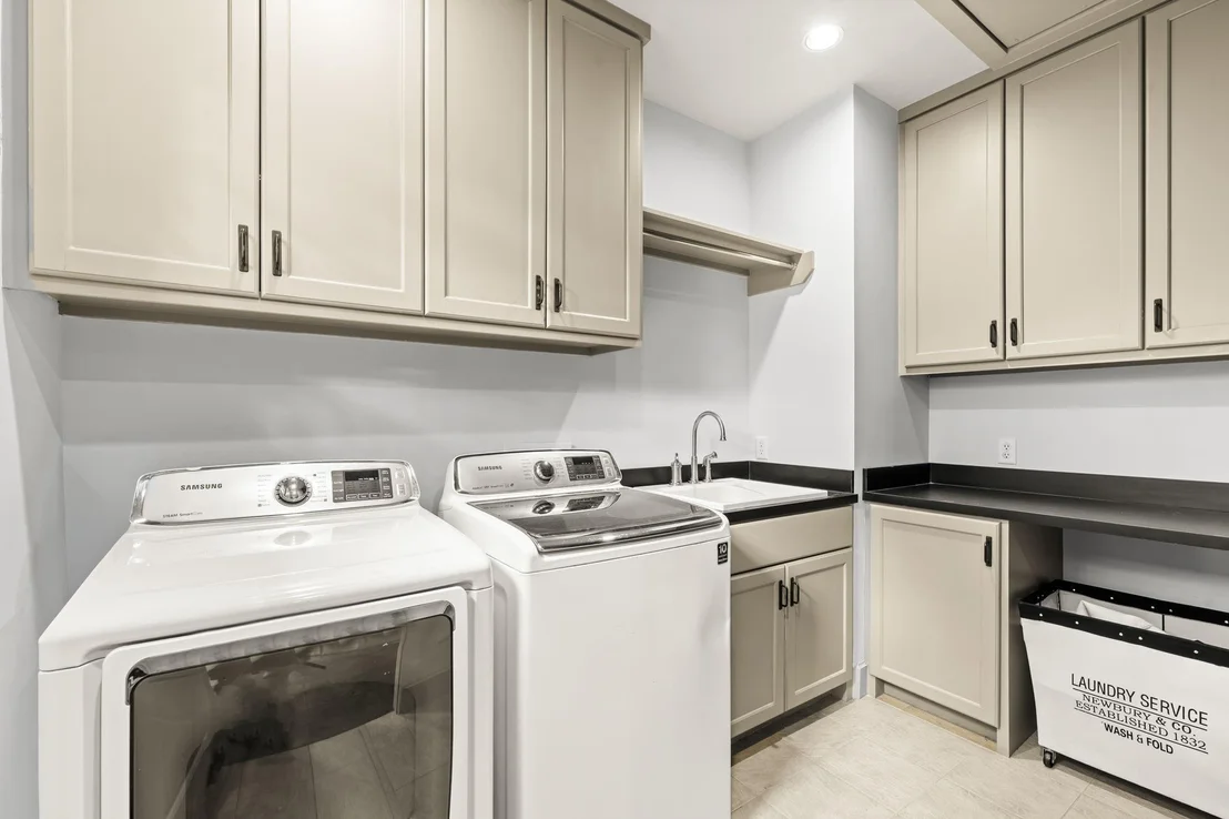 Photo of 1116 Danbury Road