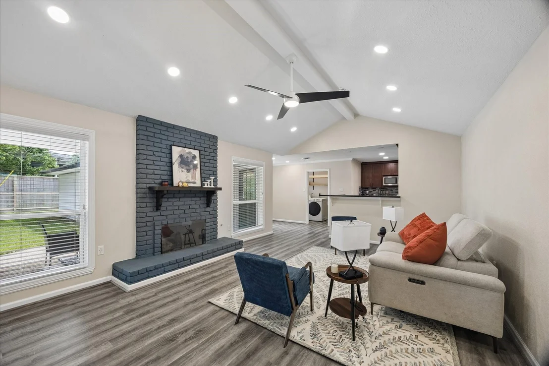 Photo of 5243 Caversham Drive