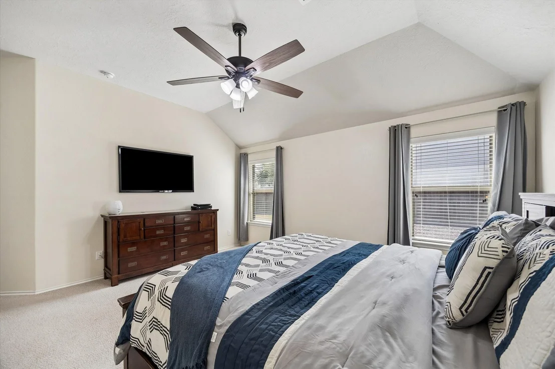 Photo of 1614 Colonial Crest Drive