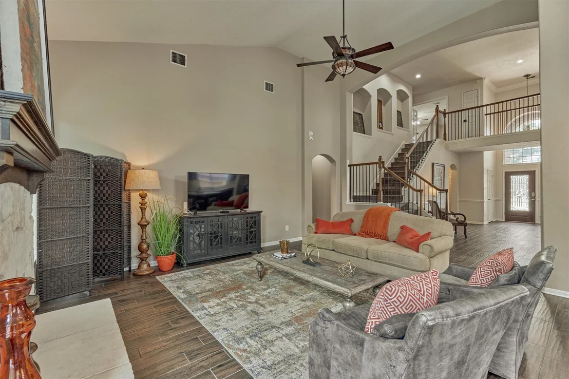 Photo of 6327 Holden Mills Drive