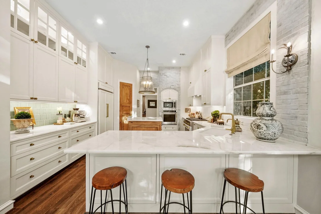 Photo of 2207 Longmire Road