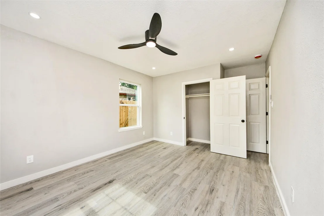 Photo of 712 Mobile Drive