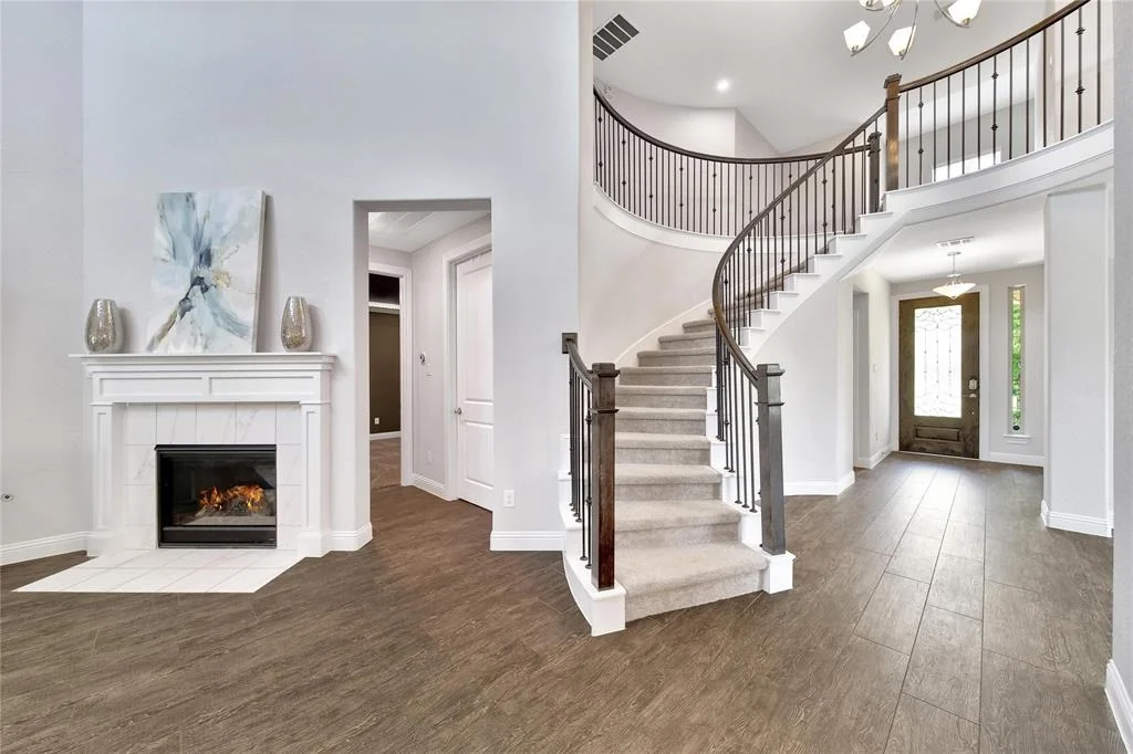 Photo of 19 N Wheatleigh Drive