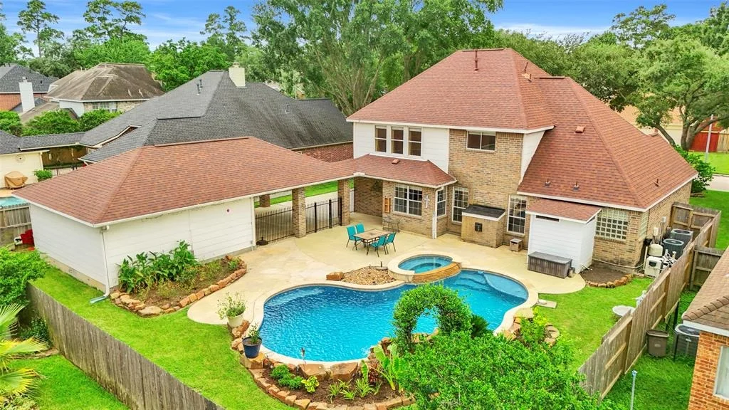 Photo of 18818 Forest Elms Drive
