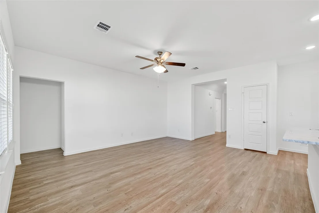 Photo of 2118 Spring Hollow Dr Drive