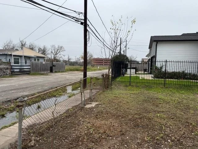 Photo of 3510 Cobb Street