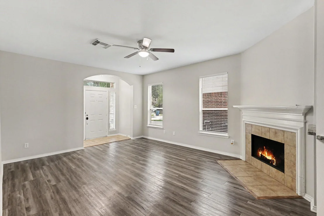 Photo of 2423 Colonial Springs Lane