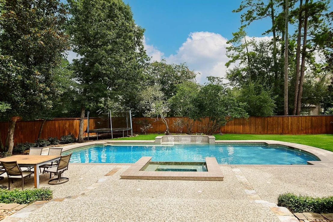 Photo of 10 Snow Pond Place