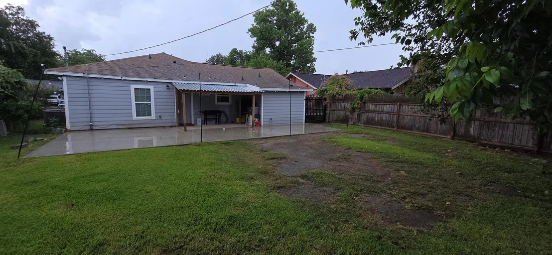 Photo of 2303 Thomas Avenue