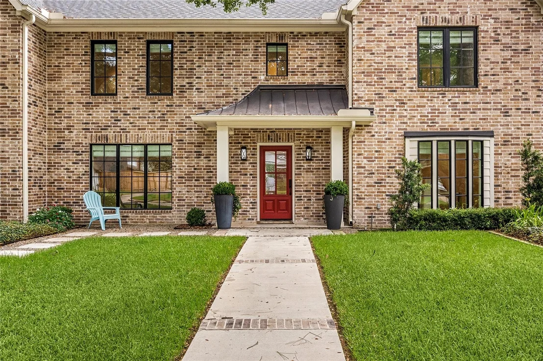 Photo of 14722 River Forest Drive