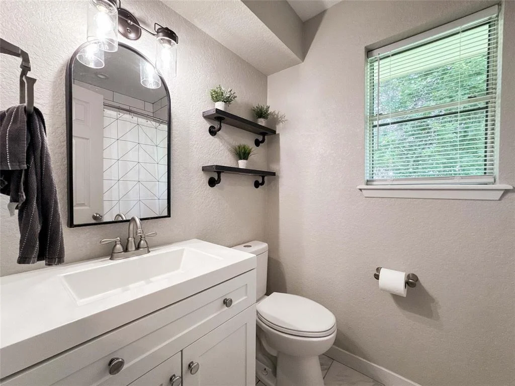 Photo of 712 Molina Drive